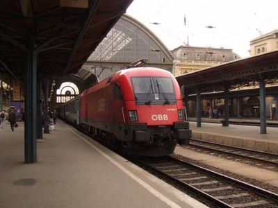 Vonattal Bécsbe