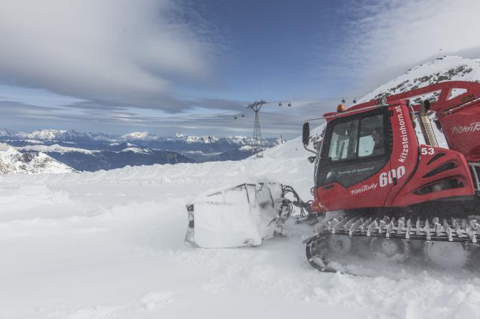 A Kitzsteinhorn gleccseren már indul a síszezon!