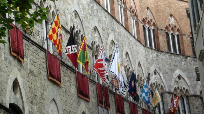 A koronavírus miatt Sienában idén elmarad a világhírű történelmi vágta