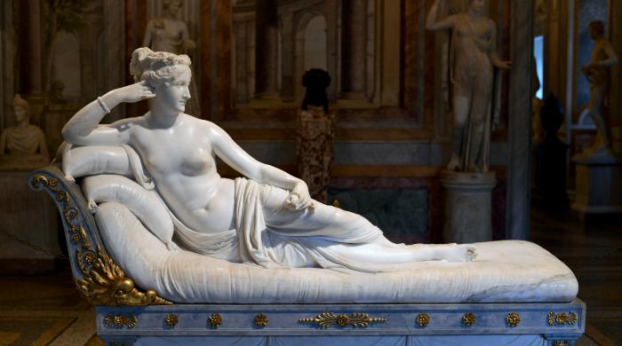 Egy ostoba szelfi tette tönkre a legszebb nőt az olasz múzeumban