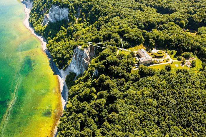 Elképesztően látványos kilátó épült Rügen szikláin